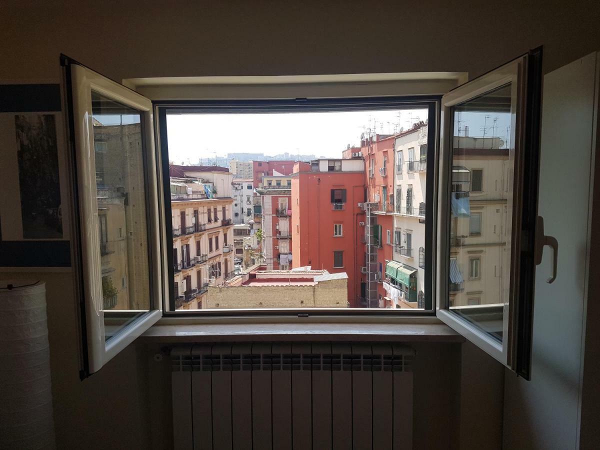 Momento Napoletano Apartment Naples Luaran gambar